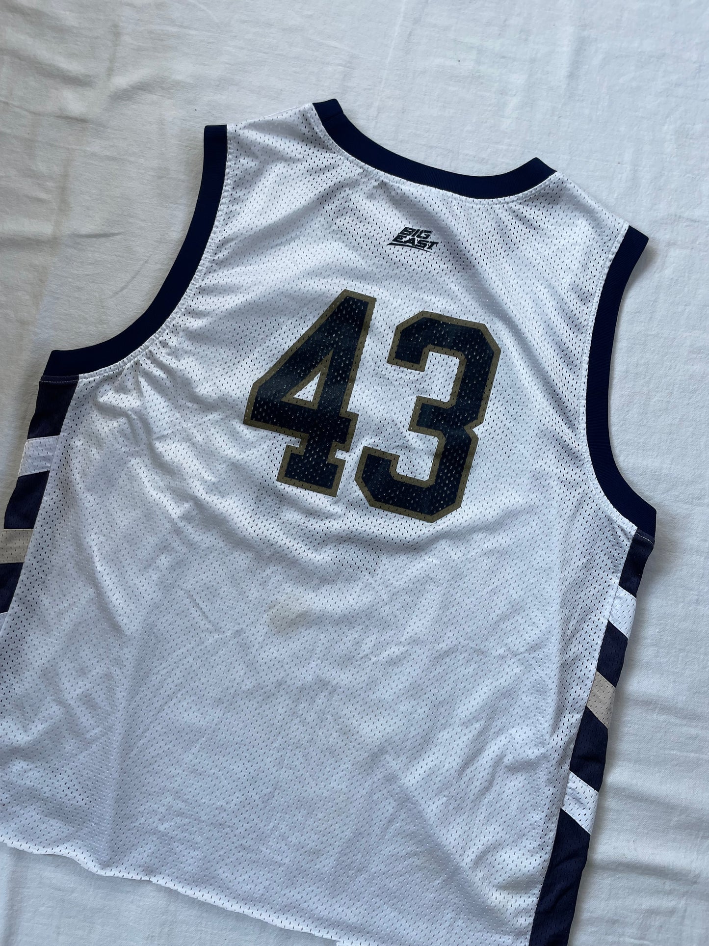 Vintage Notre Dame Basketball Jersey Large
