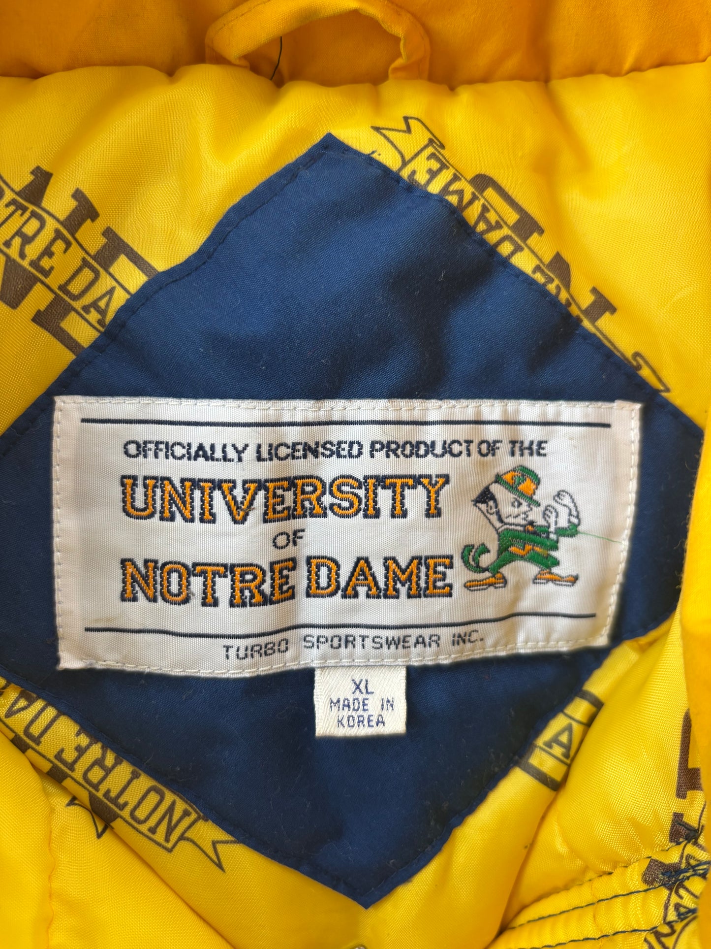 Vintage Notre Dame Puffer Jacket XLarge