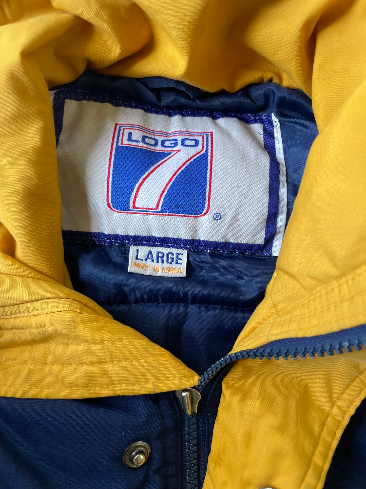 Vintage Notre Dame Puffer Jacket Large