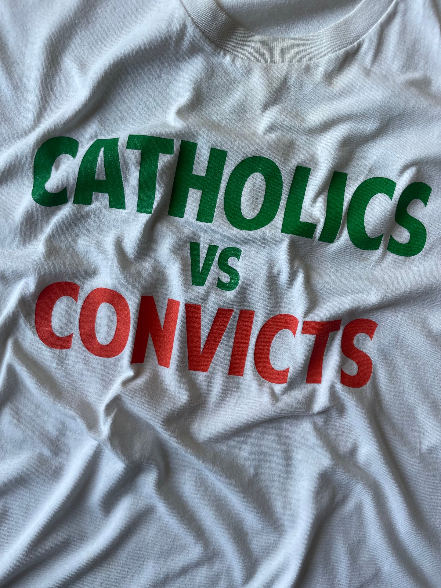 AUCTION! Vintage ORIGINAL 1988 CATHOLICS vs. CONVICTS ND vs. MIAMI Tee Medium