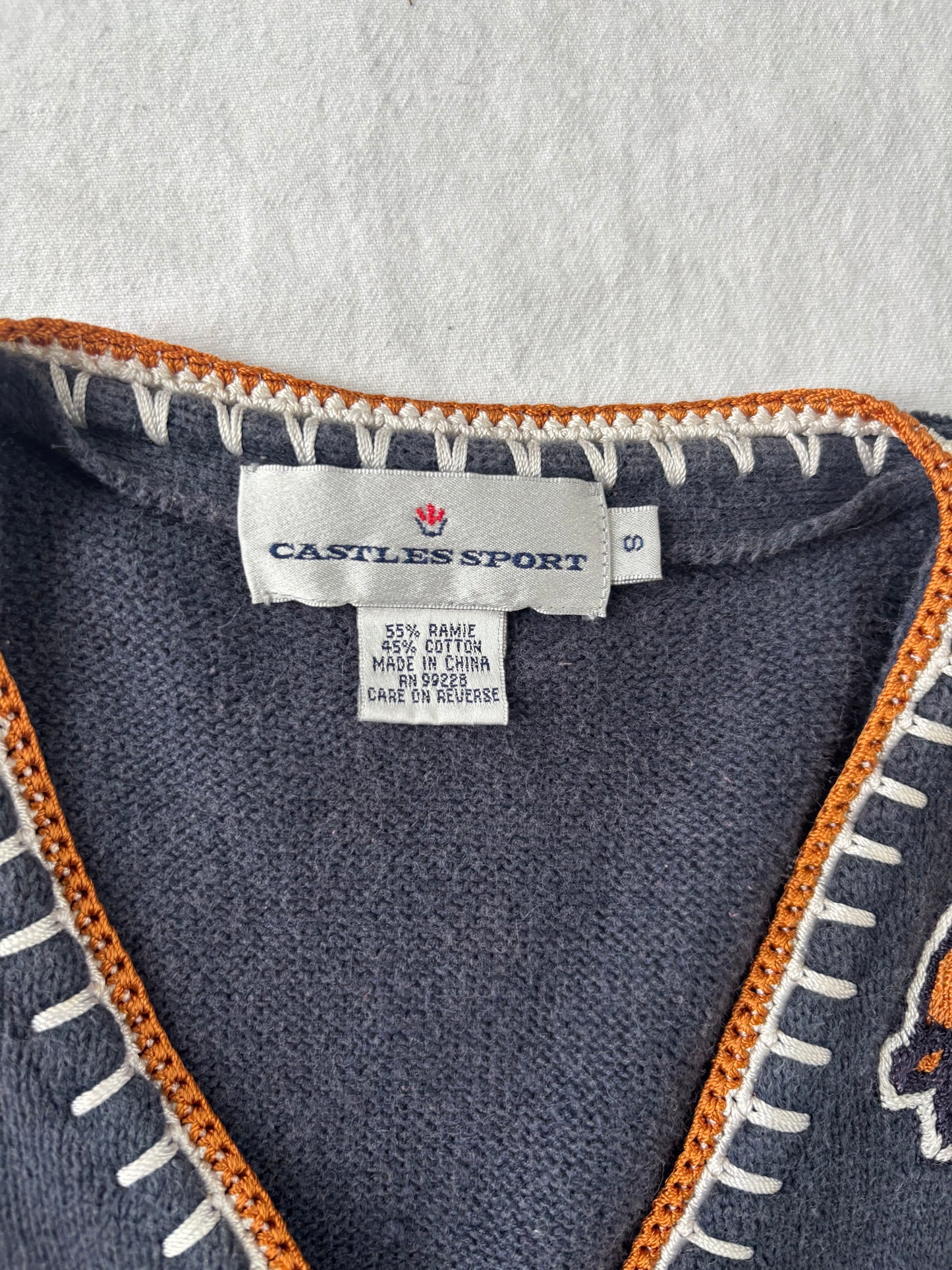 Vintage Notre Dame Sweater Vest Womens Small DISTRESSED