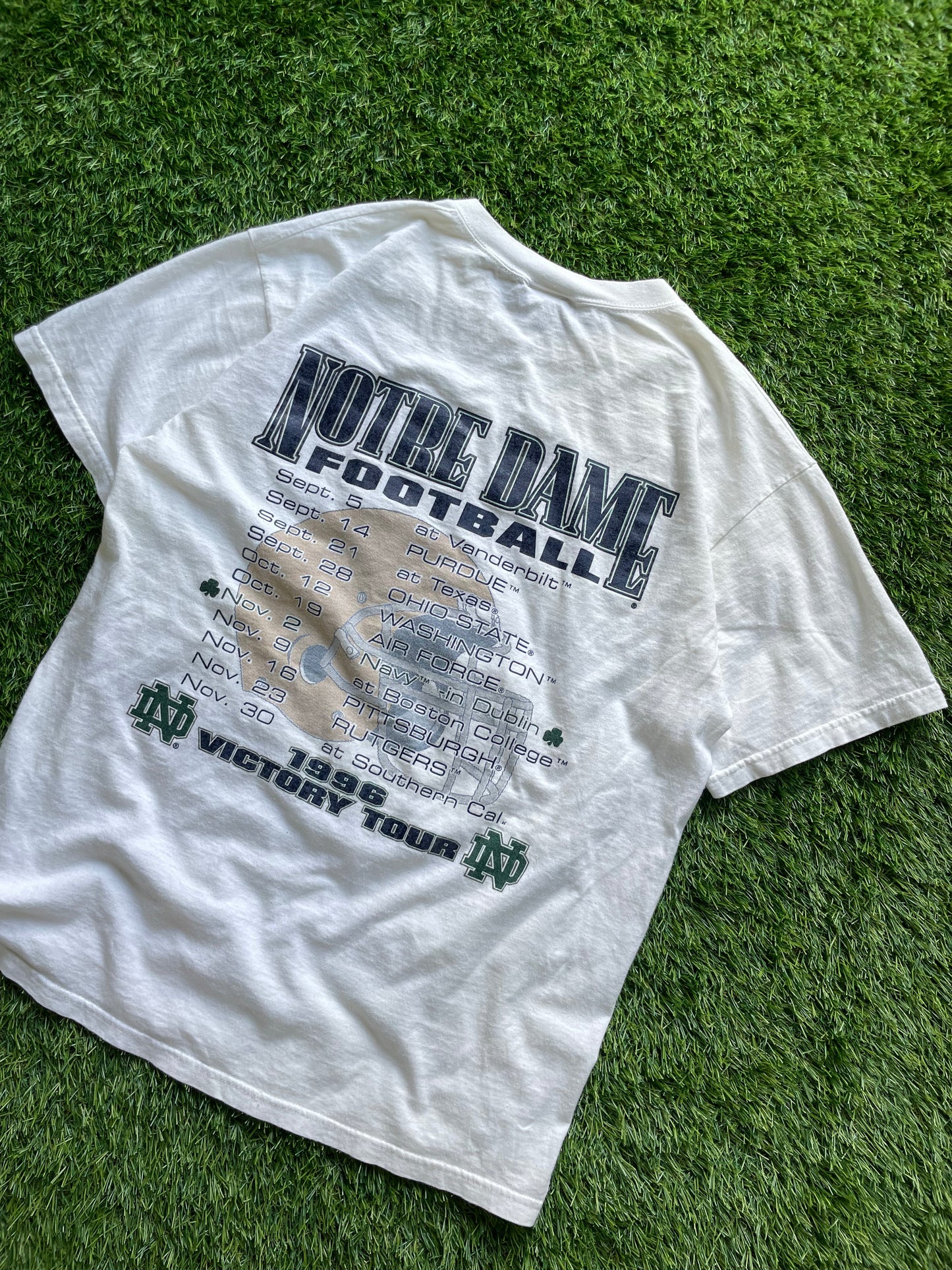Vintage Notre Dame 1996 Victory Tour Football Tee Large