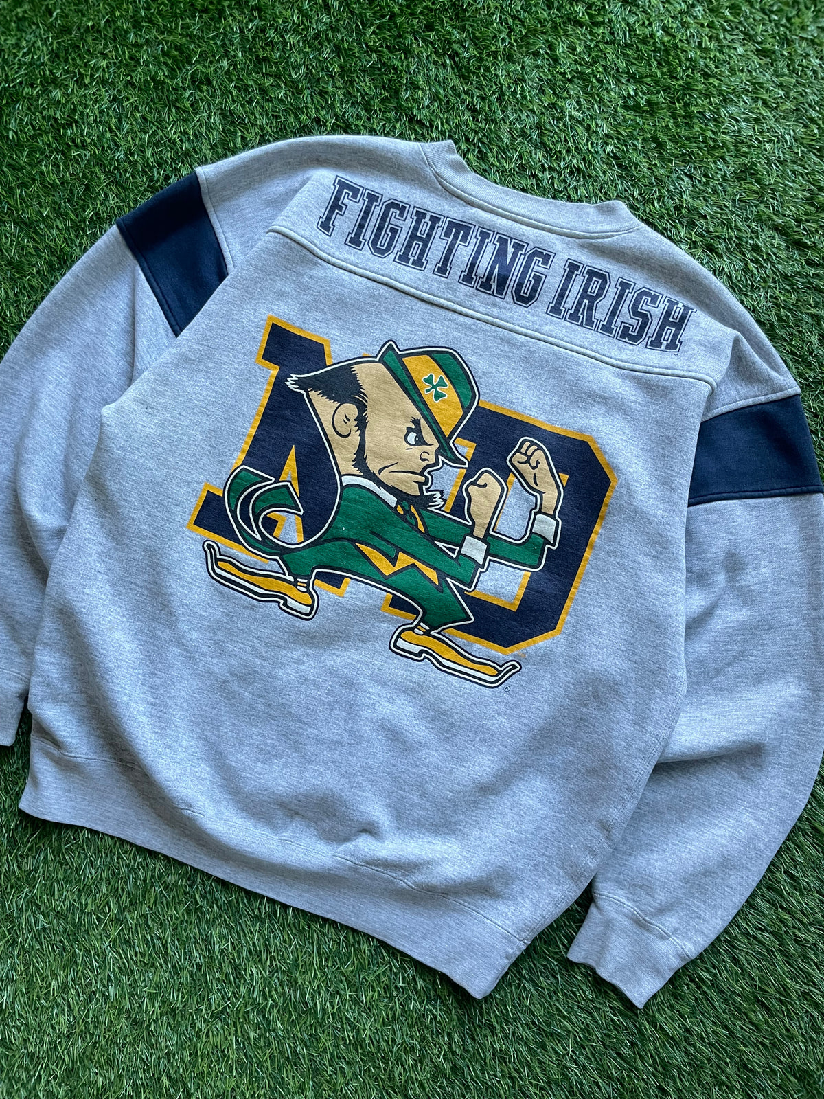 Vintage Notre Dame Fighting Irish Crewneck Sweatshirt Large