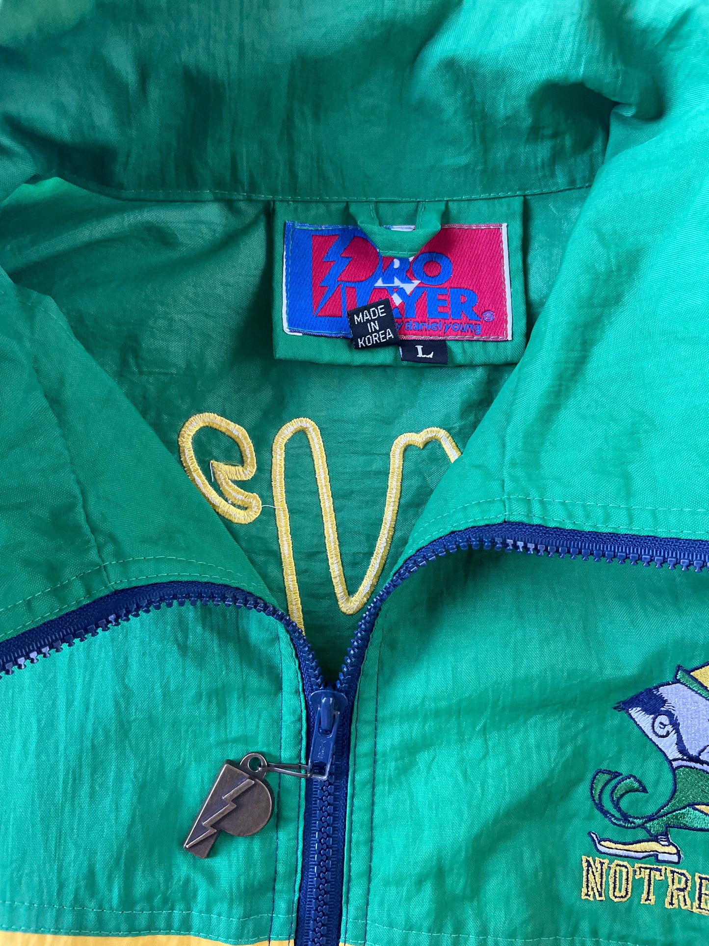 Vintage Notre Dame Fightin’ Irish Windbreaker Jacket Large