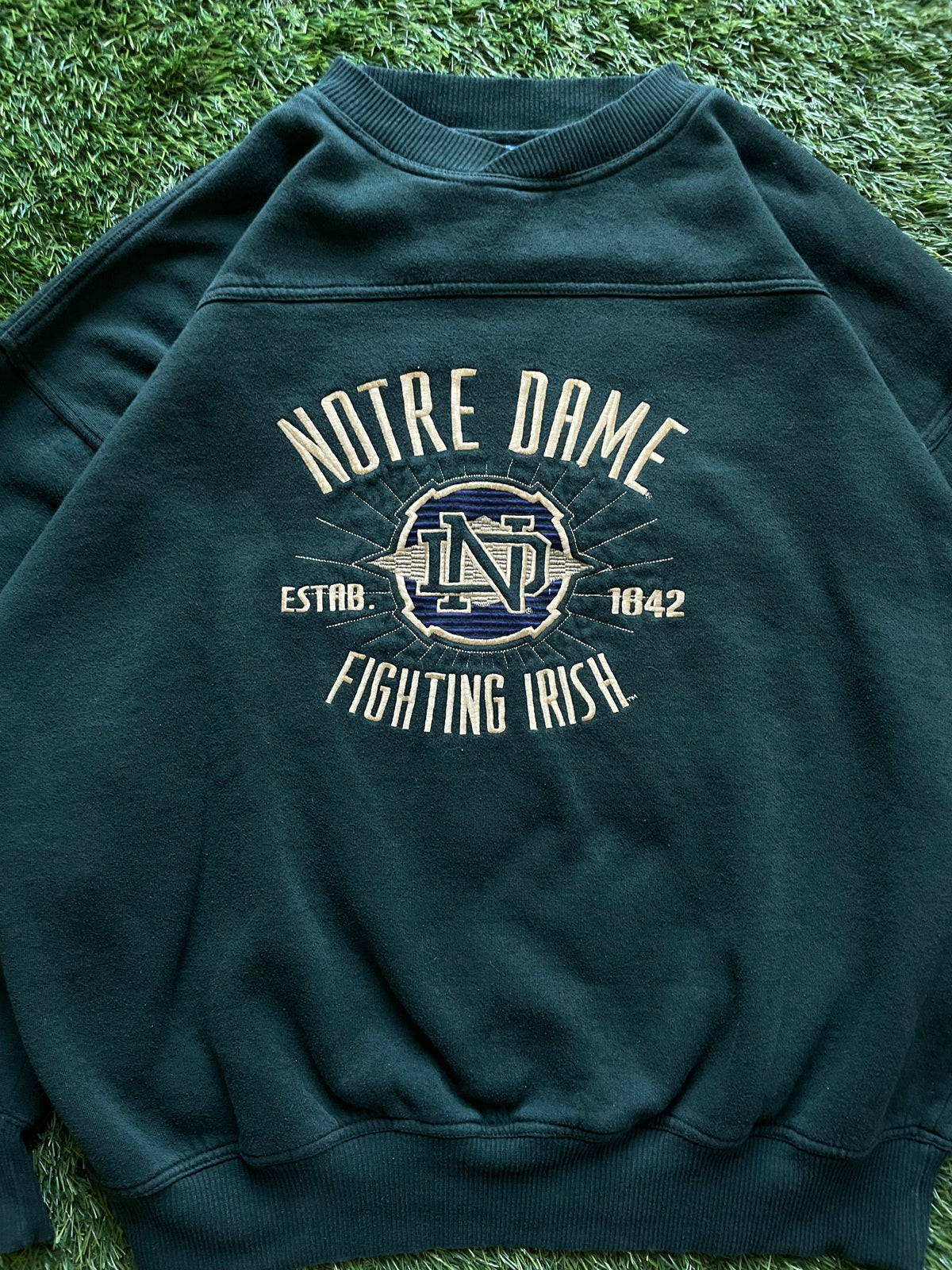 Vintage Notre Dame Fighting Irish Green Crewneck Sweatshirt Large/XLarge