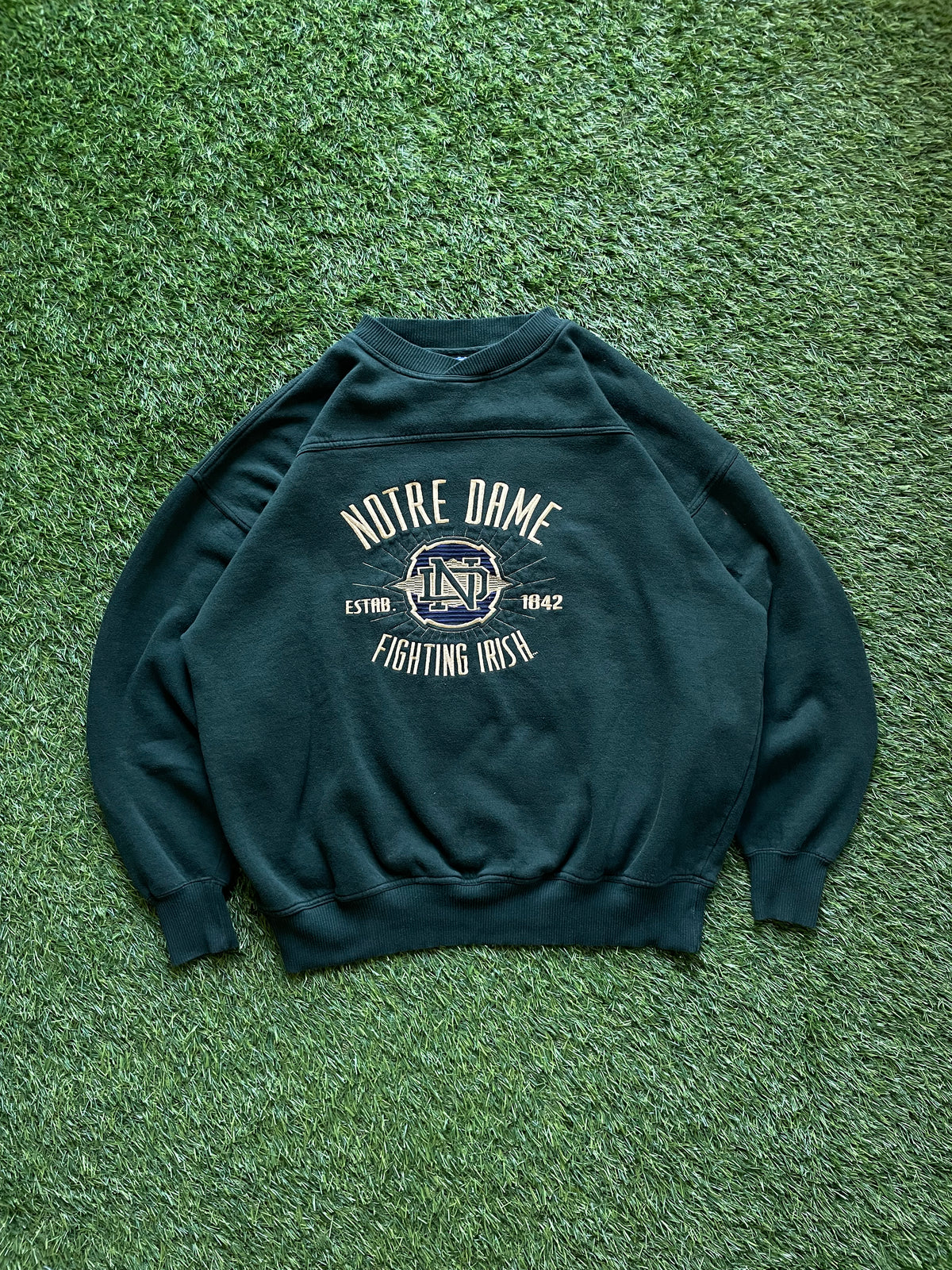 Vintage Notre Dame Fighting Irish Green Crewneck Sweatshirt Large/XLarge