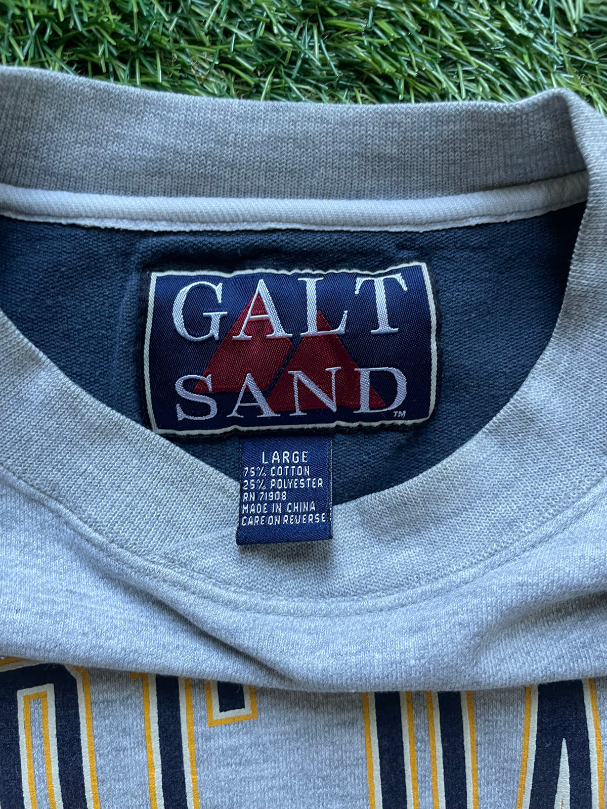 Vintage Notre Dame Fighting Irish Crewneck Sweatshirt Large