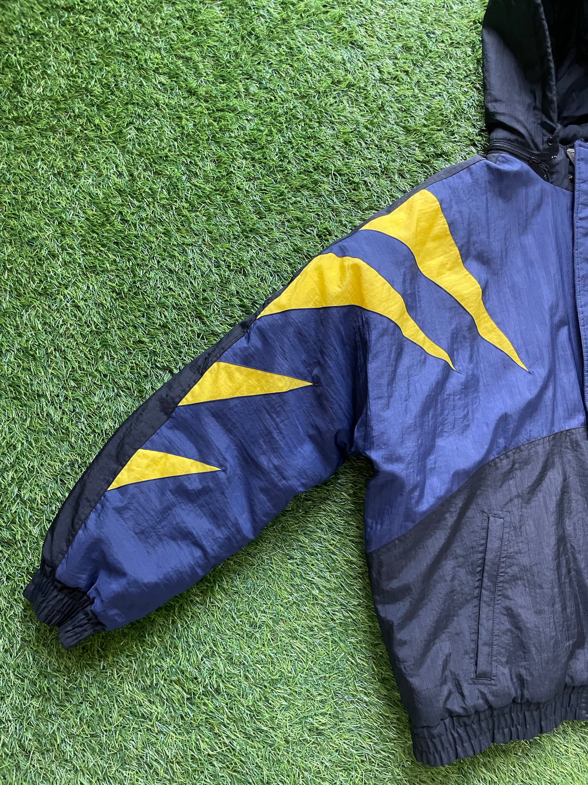 Vintage Notre Dame Puffer Jacket XLarge