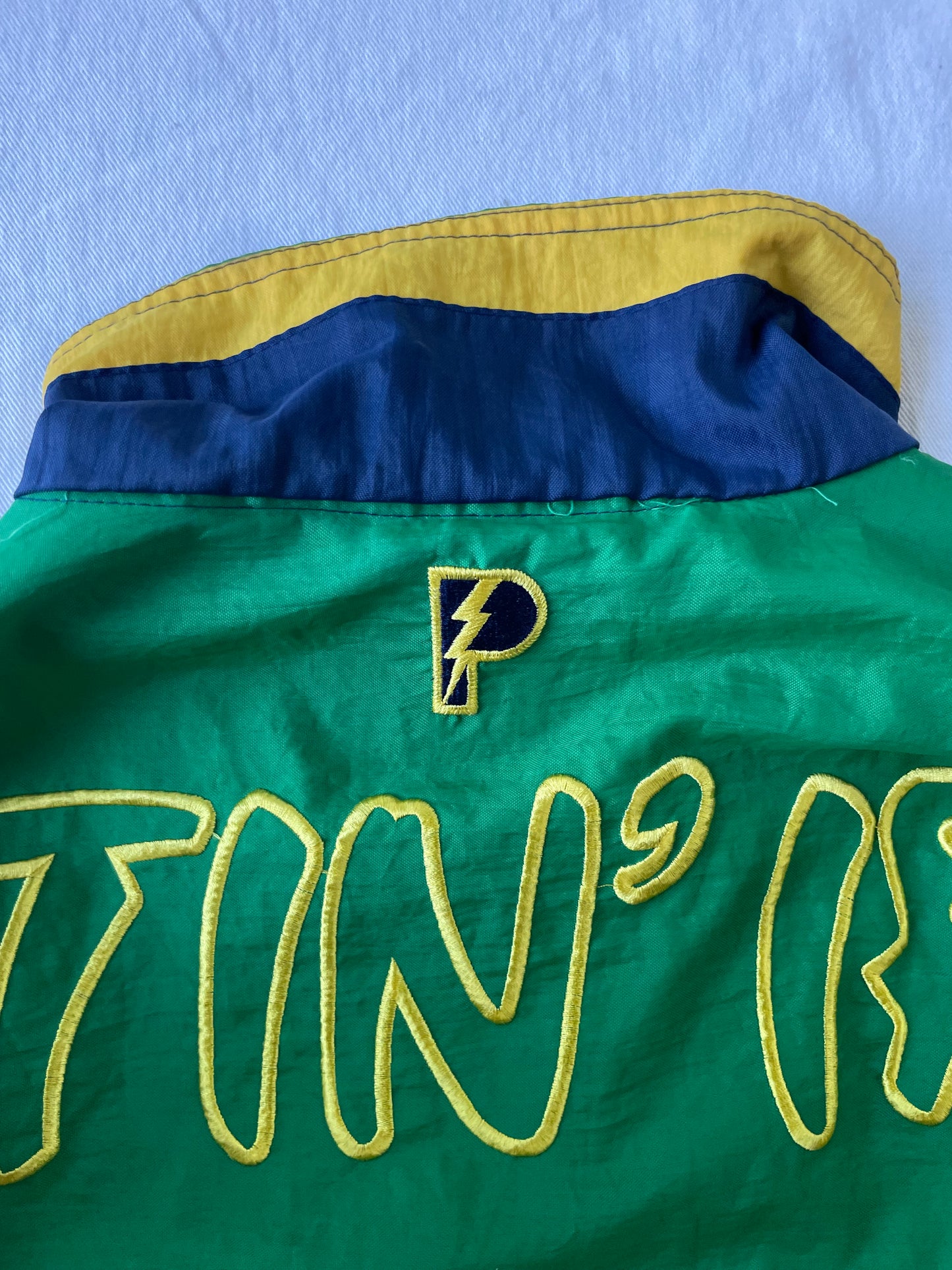 Vintage Notre Dame Fightin’ Irish Windbreaker Jacket Large