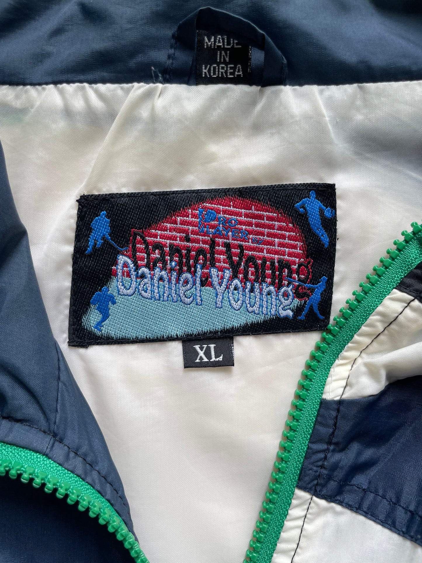 Vintage Notre Dame Fightin’ Irish Windbreaker Jacket XLarge