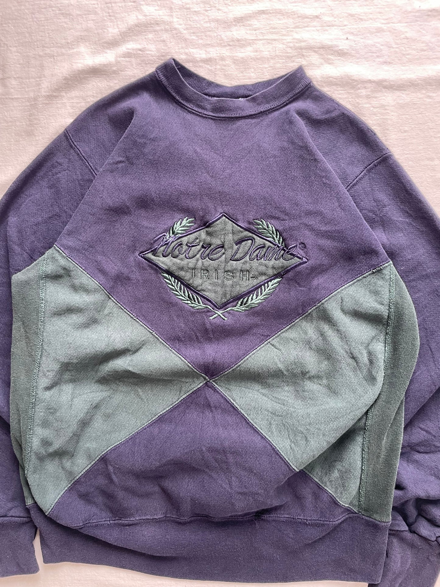 Vintage Notre Dame Heavyweight Crewneck Sweatshirt Medium