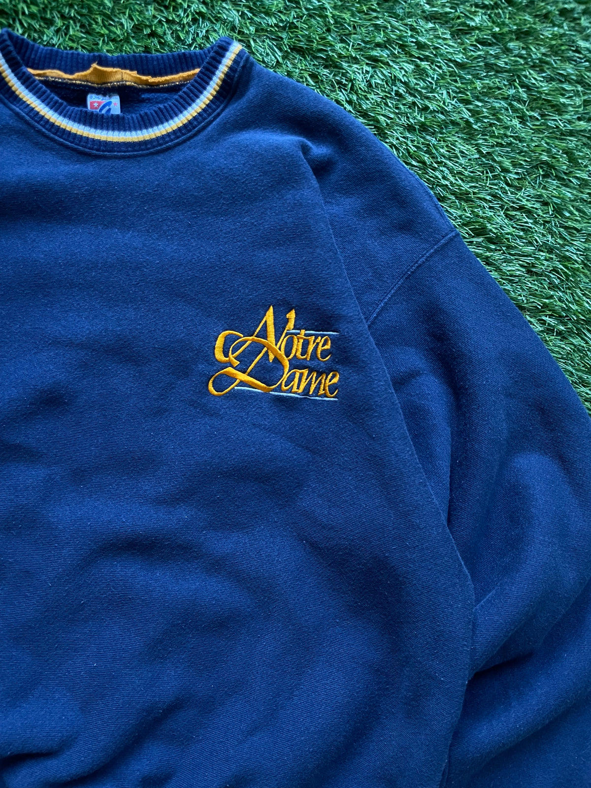 Vintage Notre Dame Crewneck Sweatshirt Large/XLarge
