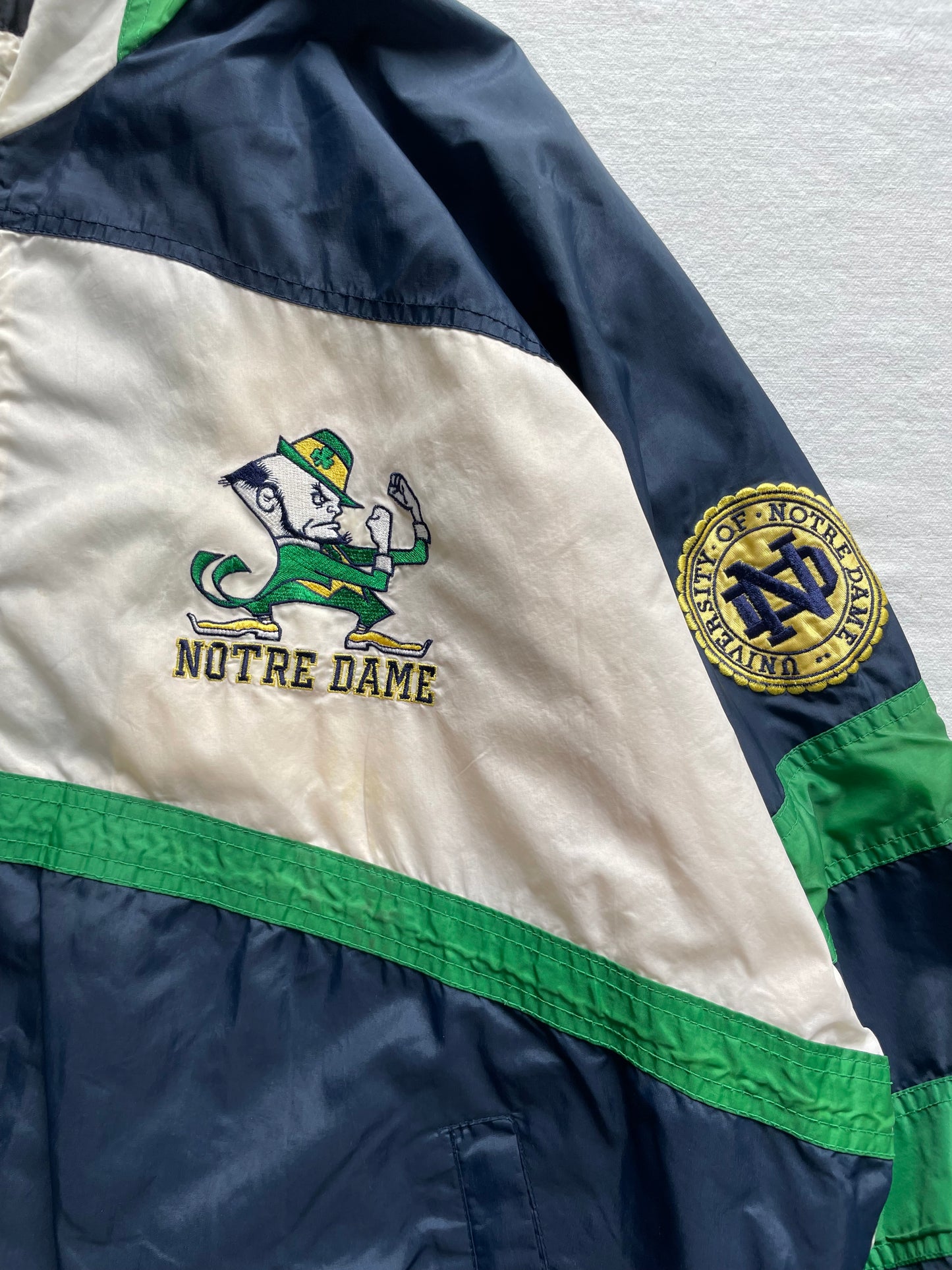 Vintage Notre Dame Fightin’ Irish Windbreaker Jacket XLarge