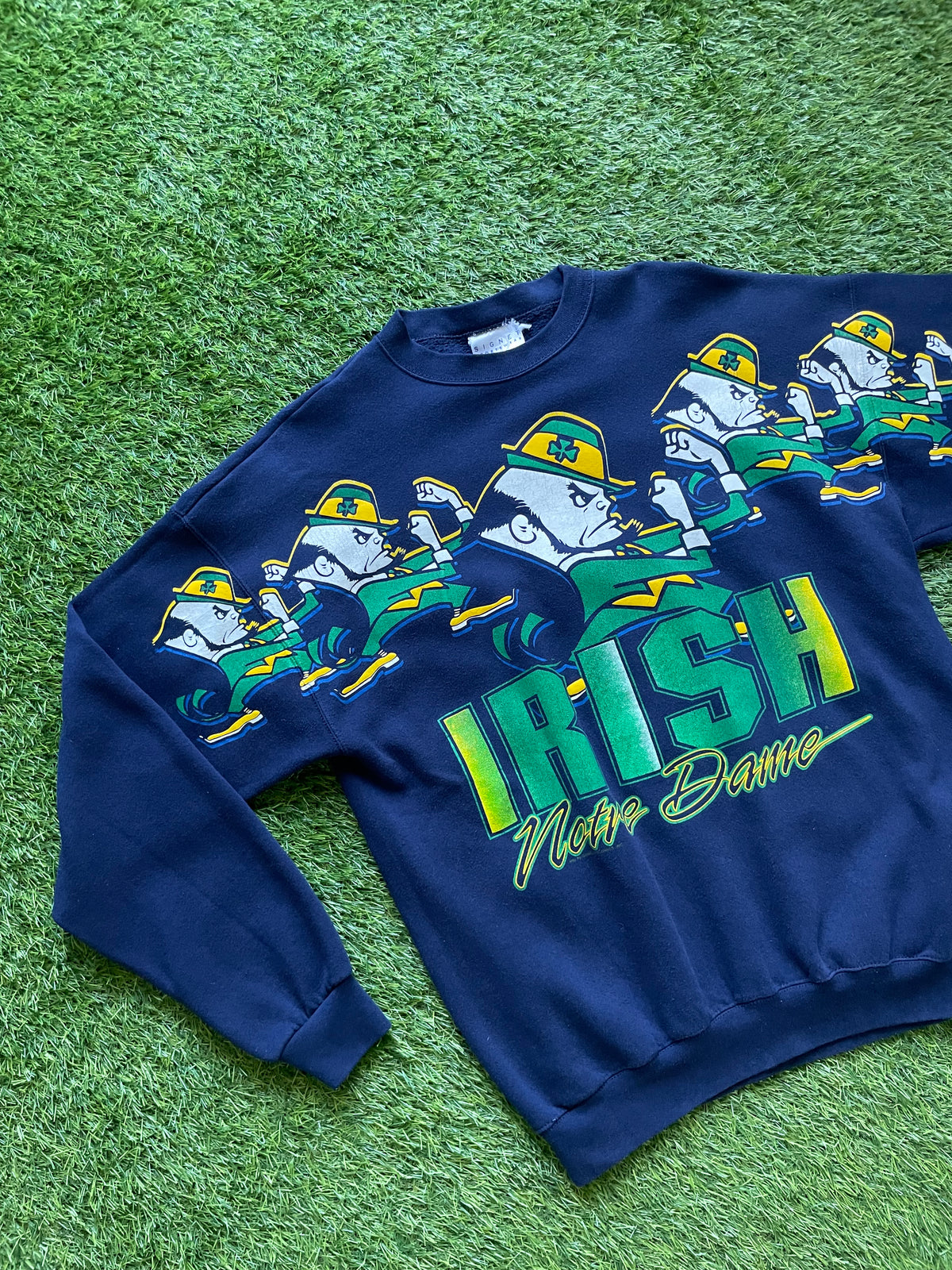 Vintage Notre Dame Irish Crewneck Sweatshirt Medium/Large