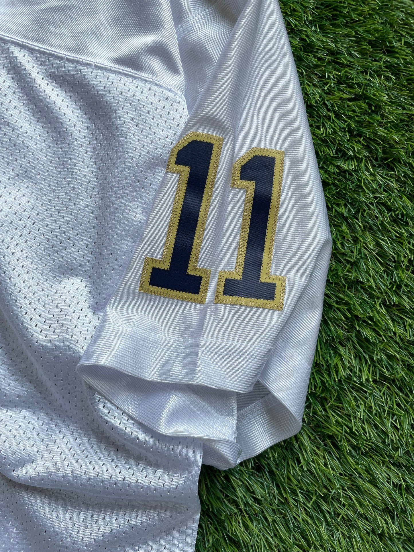 Vintage Notre Dame #11 Football Jersey Size XLarge