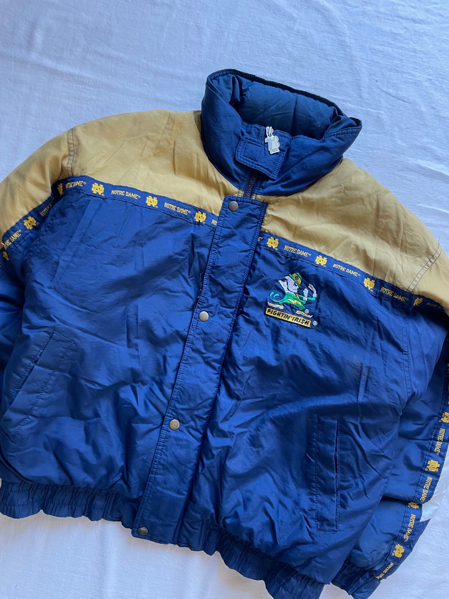 Vintage Notre Dame Puffer Jacket Medium/Large