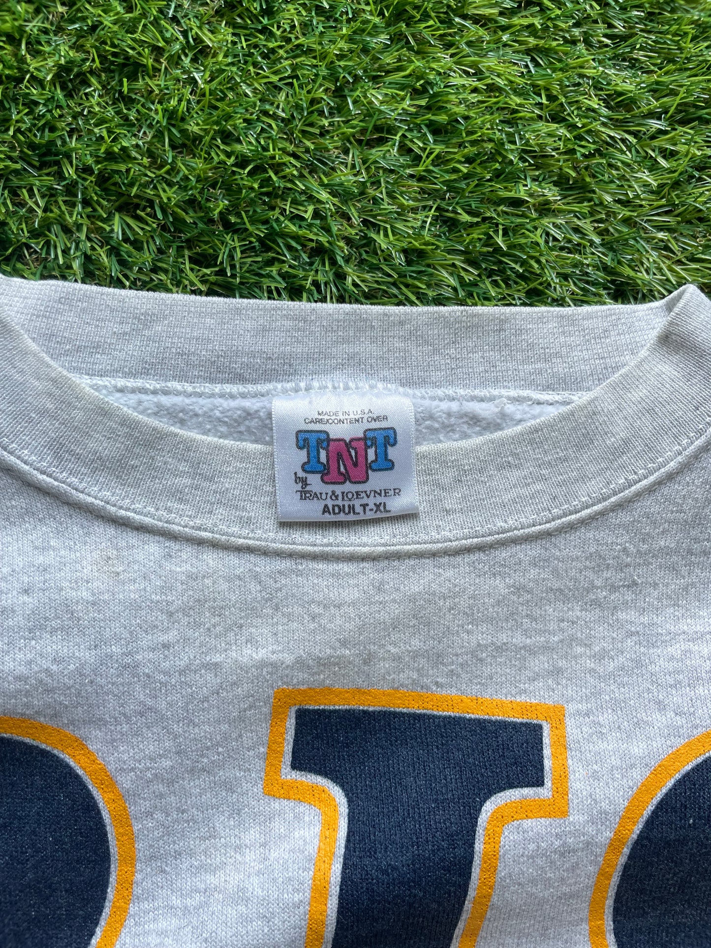 Vintage Notre Dame Irish Spell Out Crewneck Sweatshirt Large/XLarge