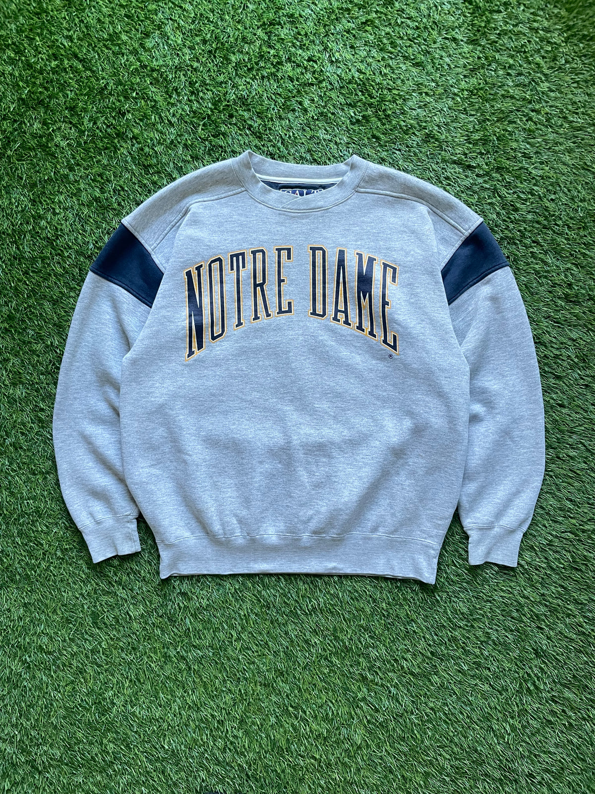 Vintage Notre Dame Fighting Irish Crewneck Sweatshirt Large