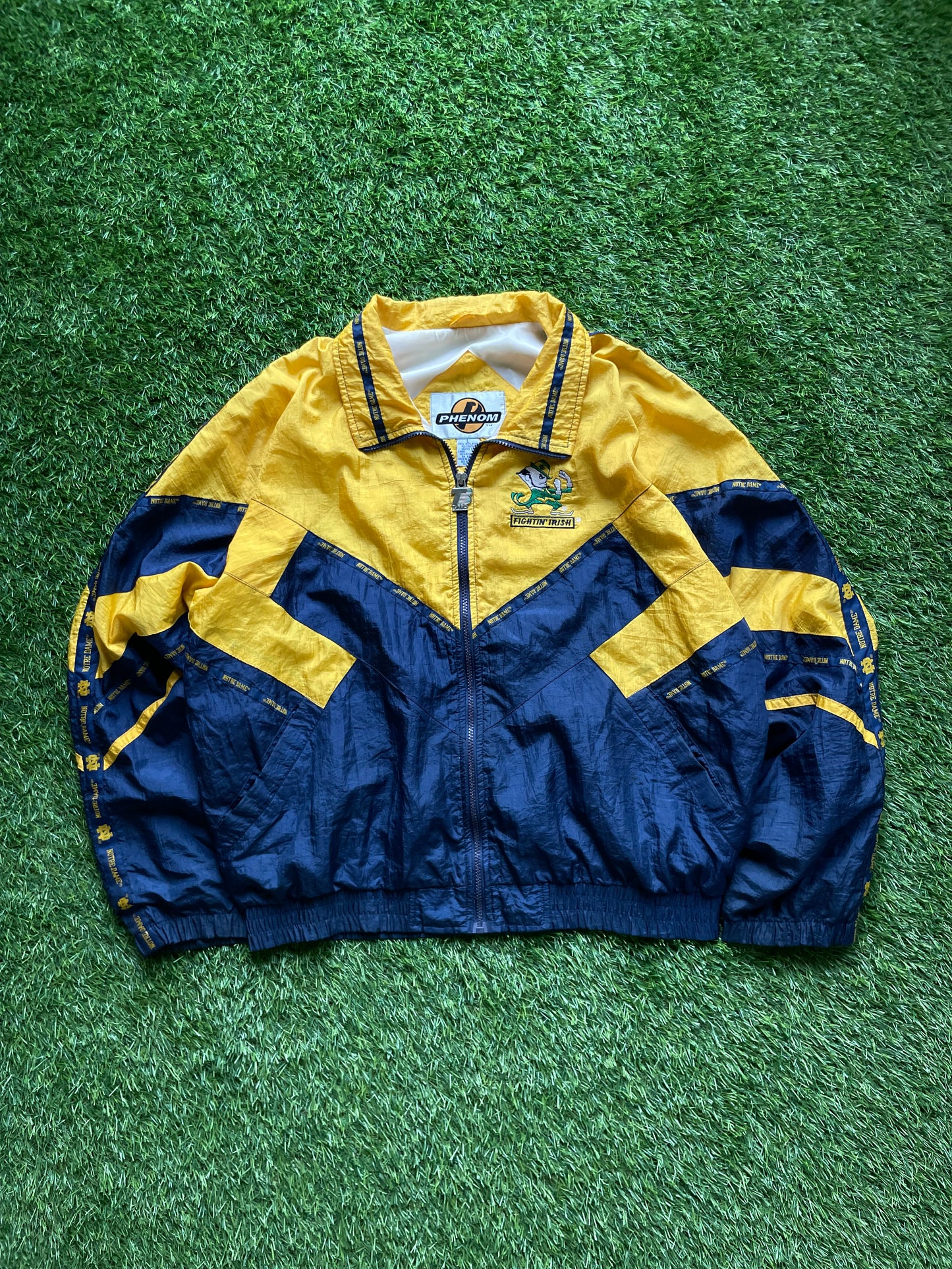 Vintage Notre Dame Windbreaker Jacket Large
