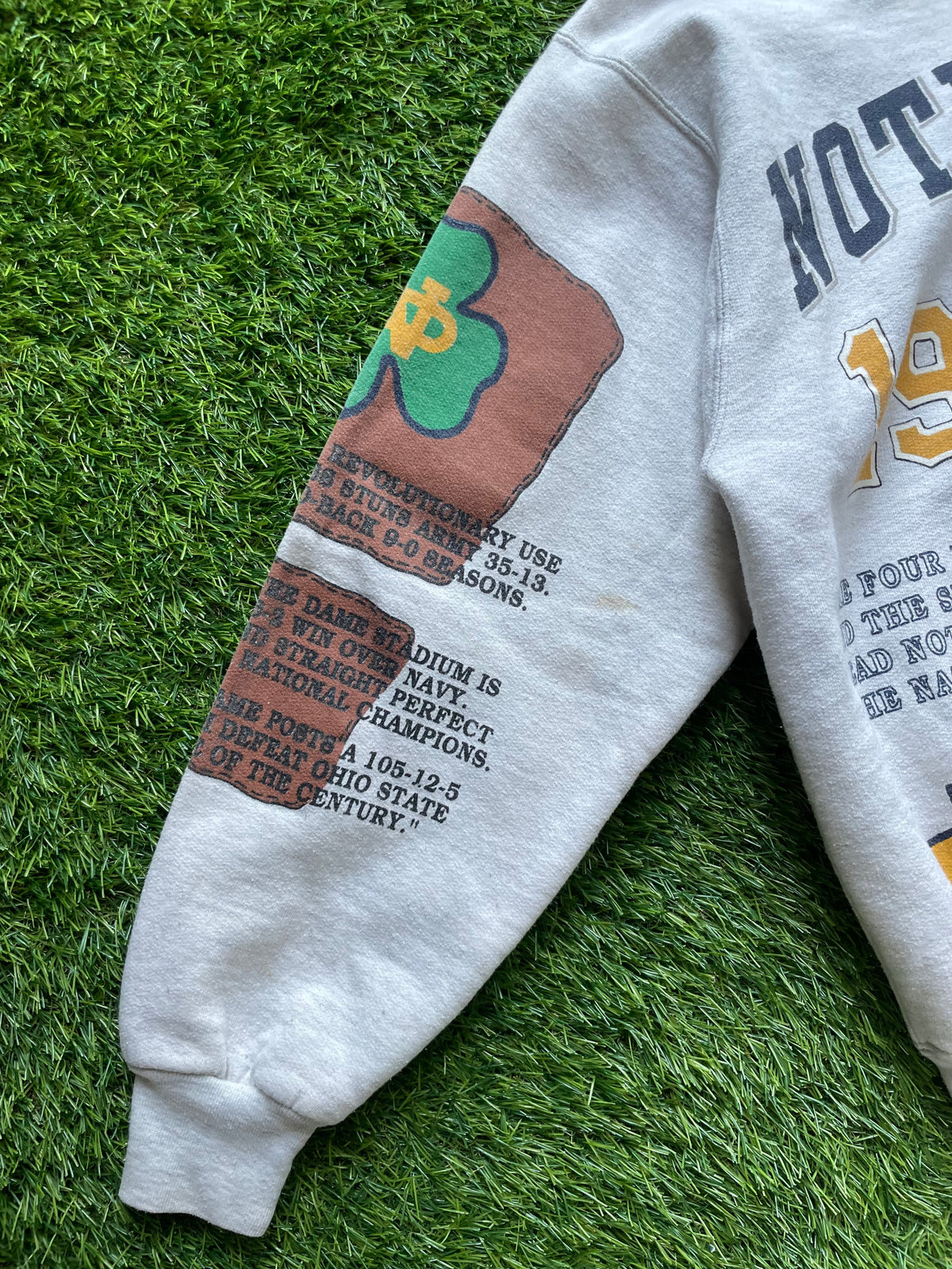 Vintage Notre Dame Fighting Irish National Champions Football Crewneck Medium