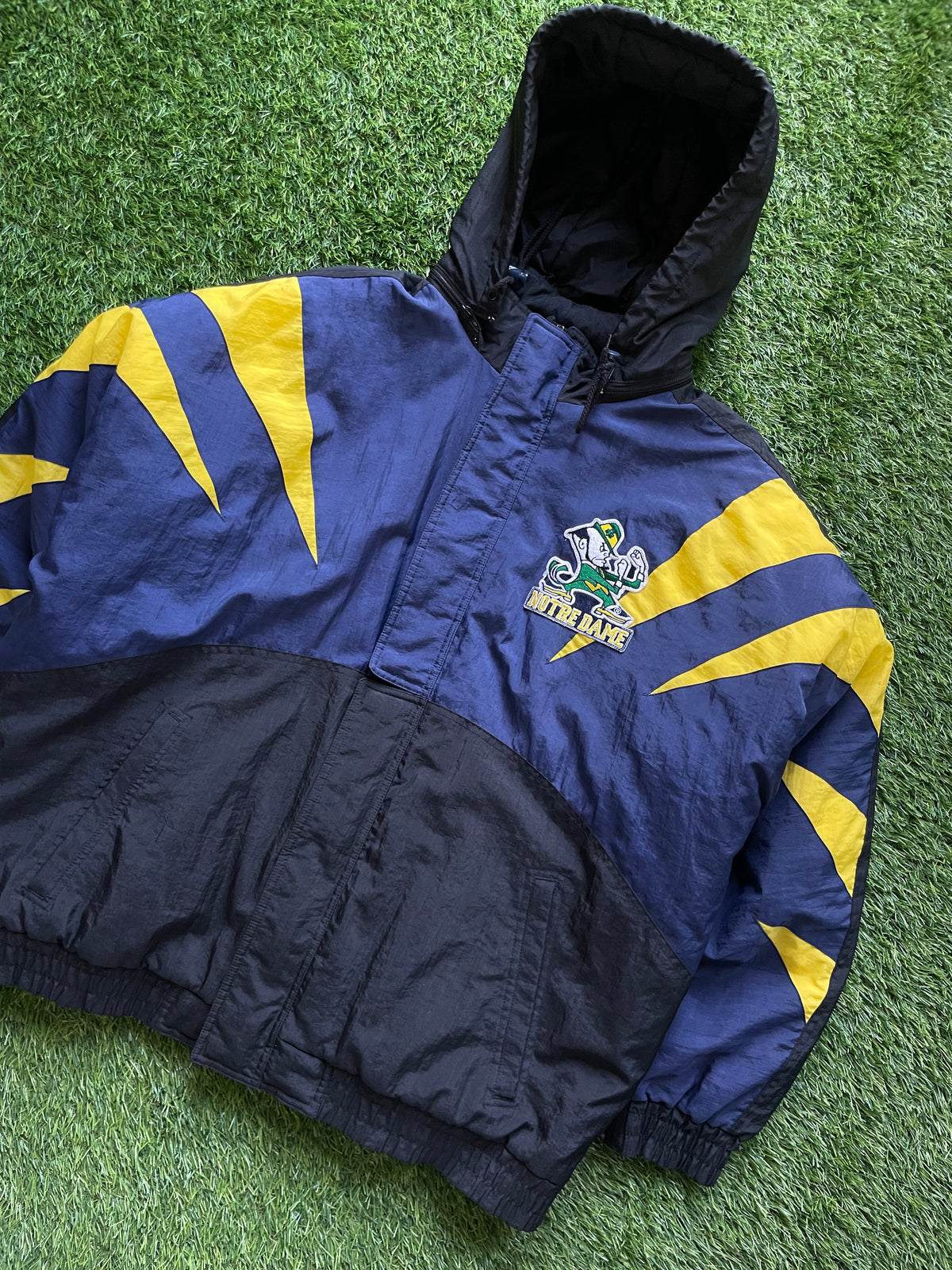 Vintage Notre Dame Puffer Jacket XLarge