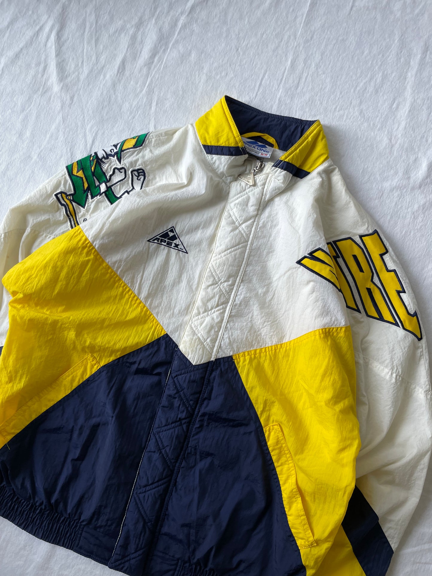 Vintage Notre Dame Apex Windbreaker Jacket Medium