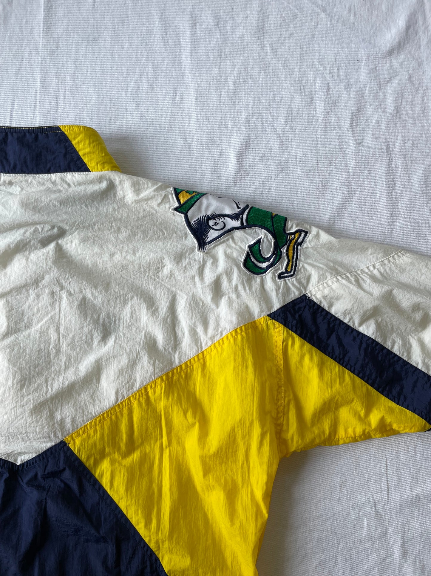 Vintage Notre Dame Apex Windbreaker Jacket Medium