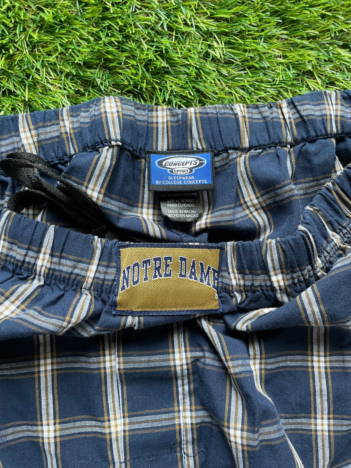 Vintage Notre Dame Irish Plaid Pants Medium