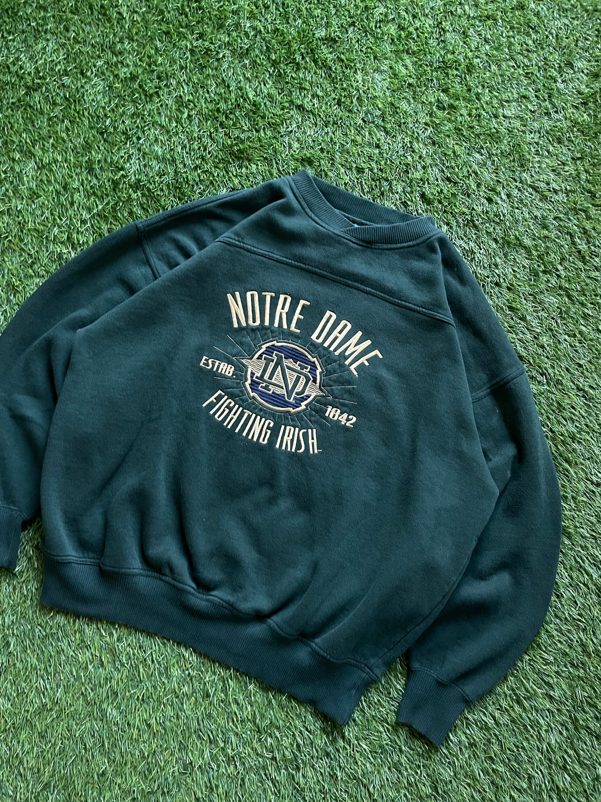 Vintage Notre Dame Fighting Irish Green Crewneck Sweatshirt Large/XLarge