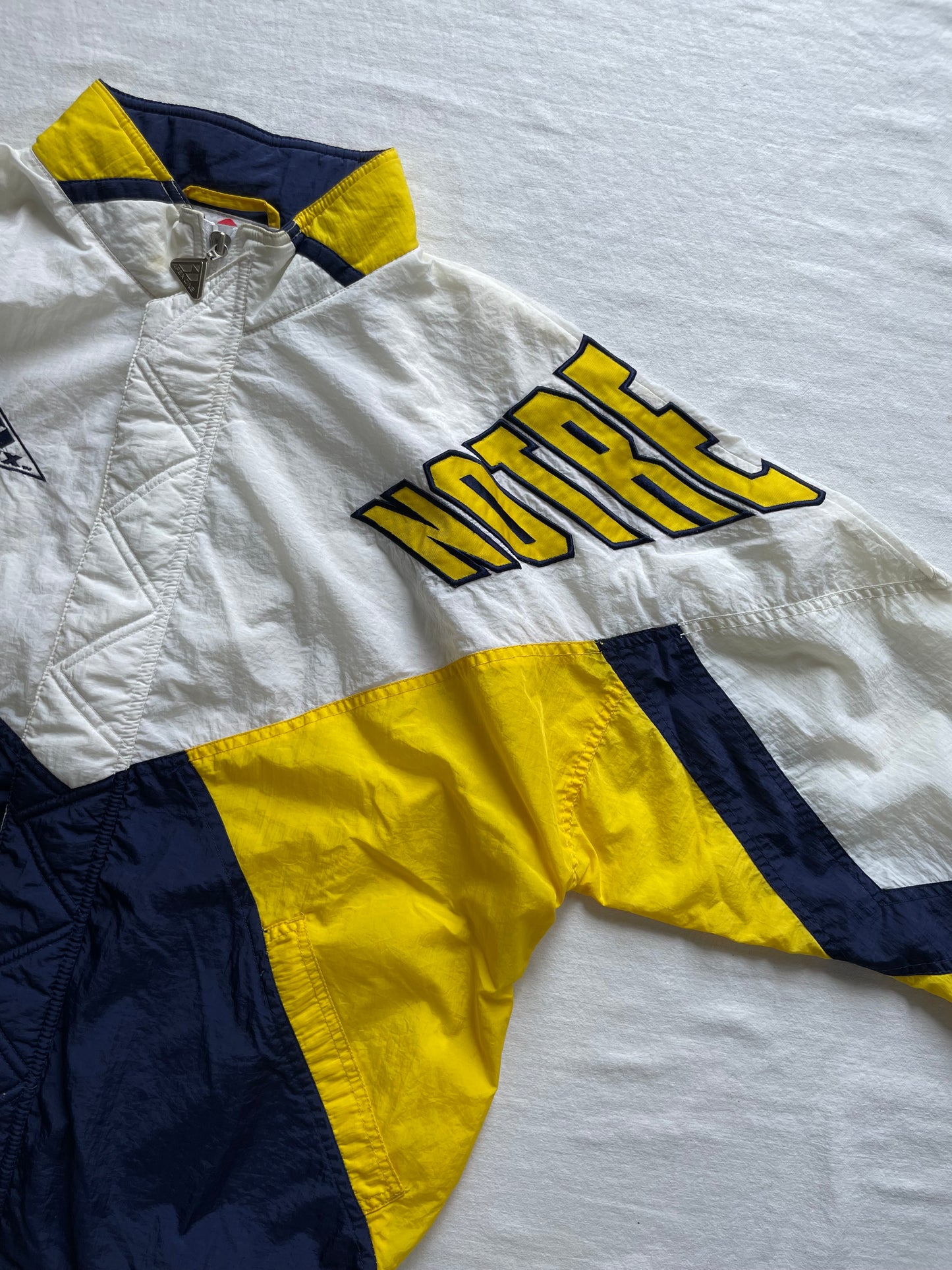 Vintage Notre Dame Windbreaker Jacket Medium