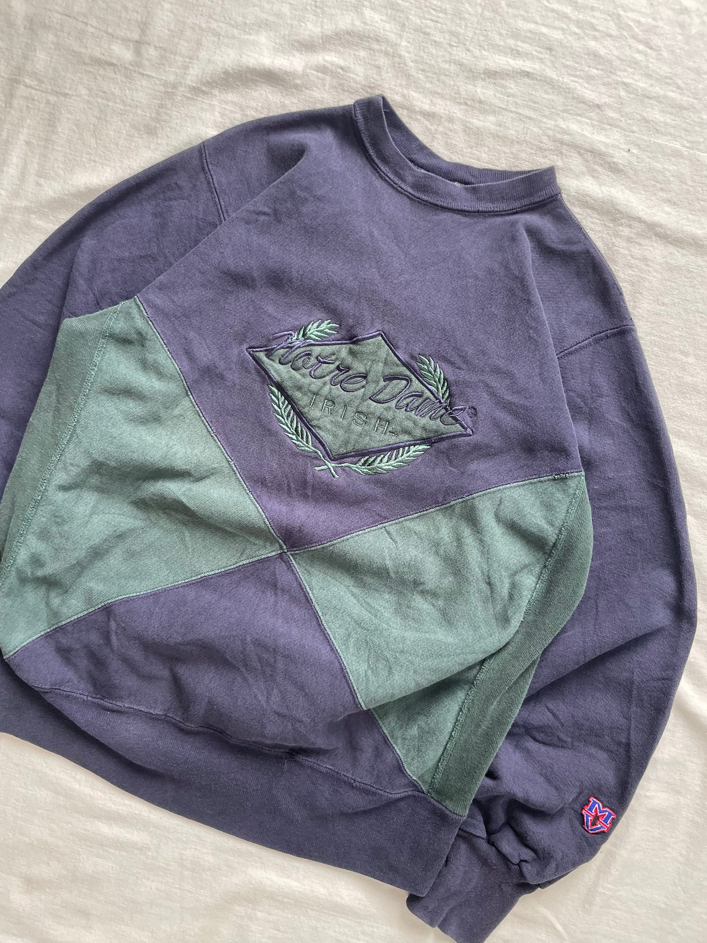 Vintage Notre Dame Heavyweight Crewneck Sweatshirt Medium