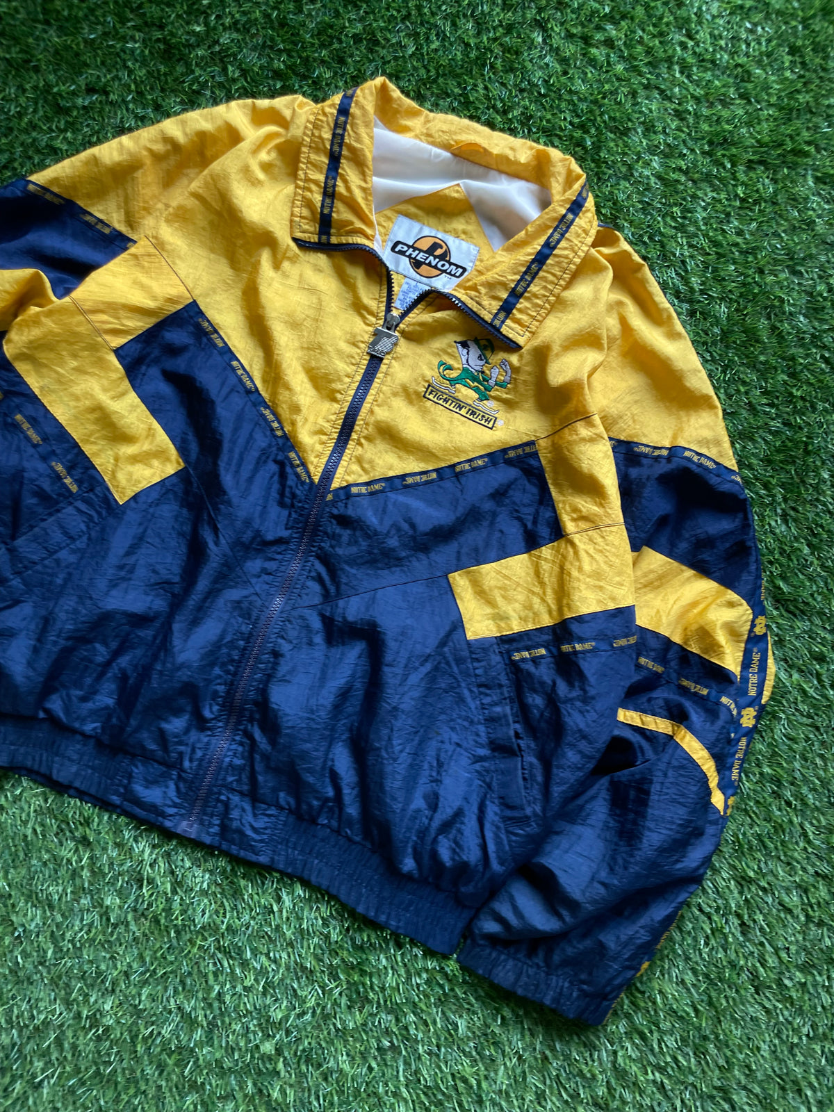Vintage Notre Dame Windbreaker Jacket Large
