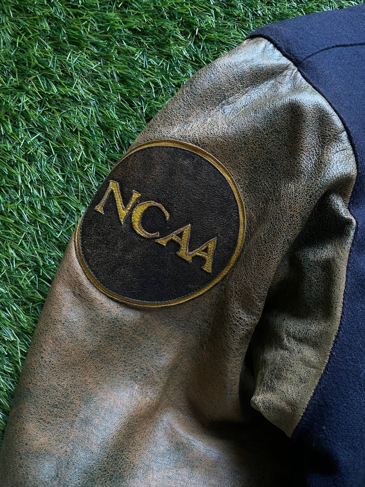 Vintage Notre Dame Fighting Irish Leather Varsity Jacket Large/XLarge