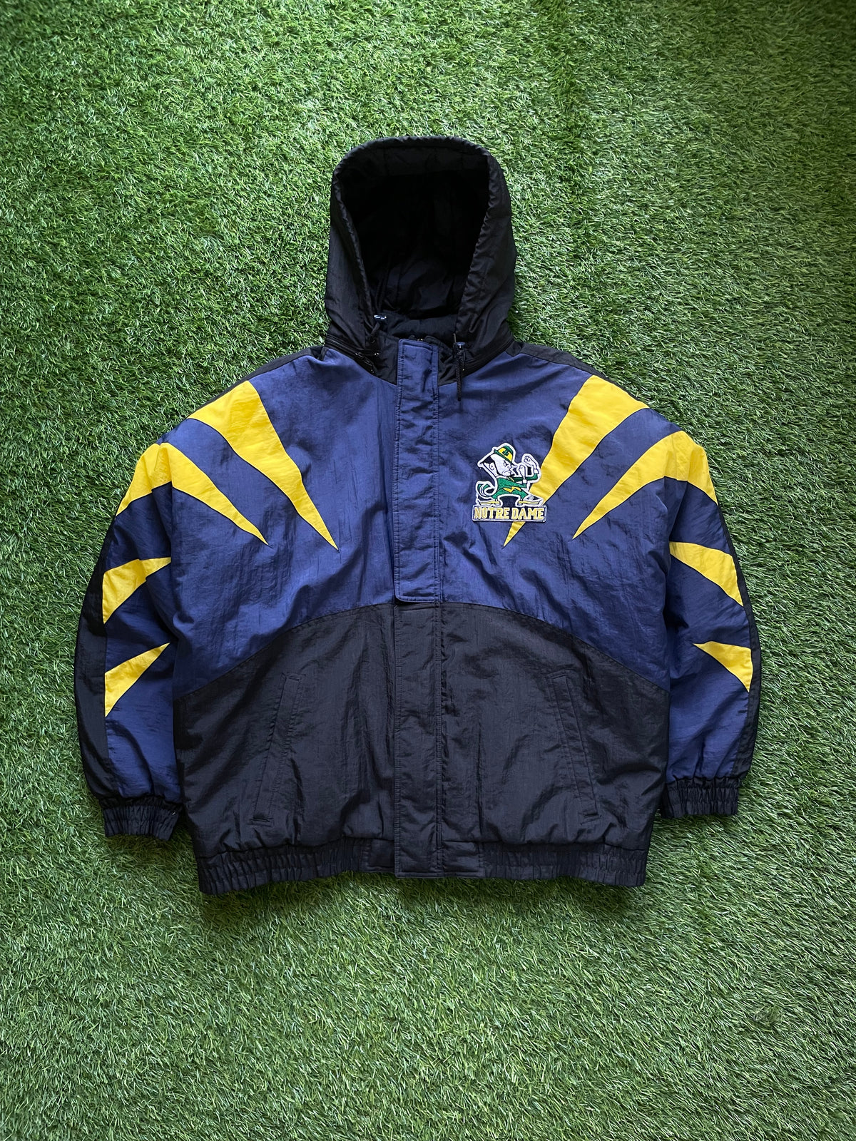 Vintage Notre Dame Puffer Jacket XLarge