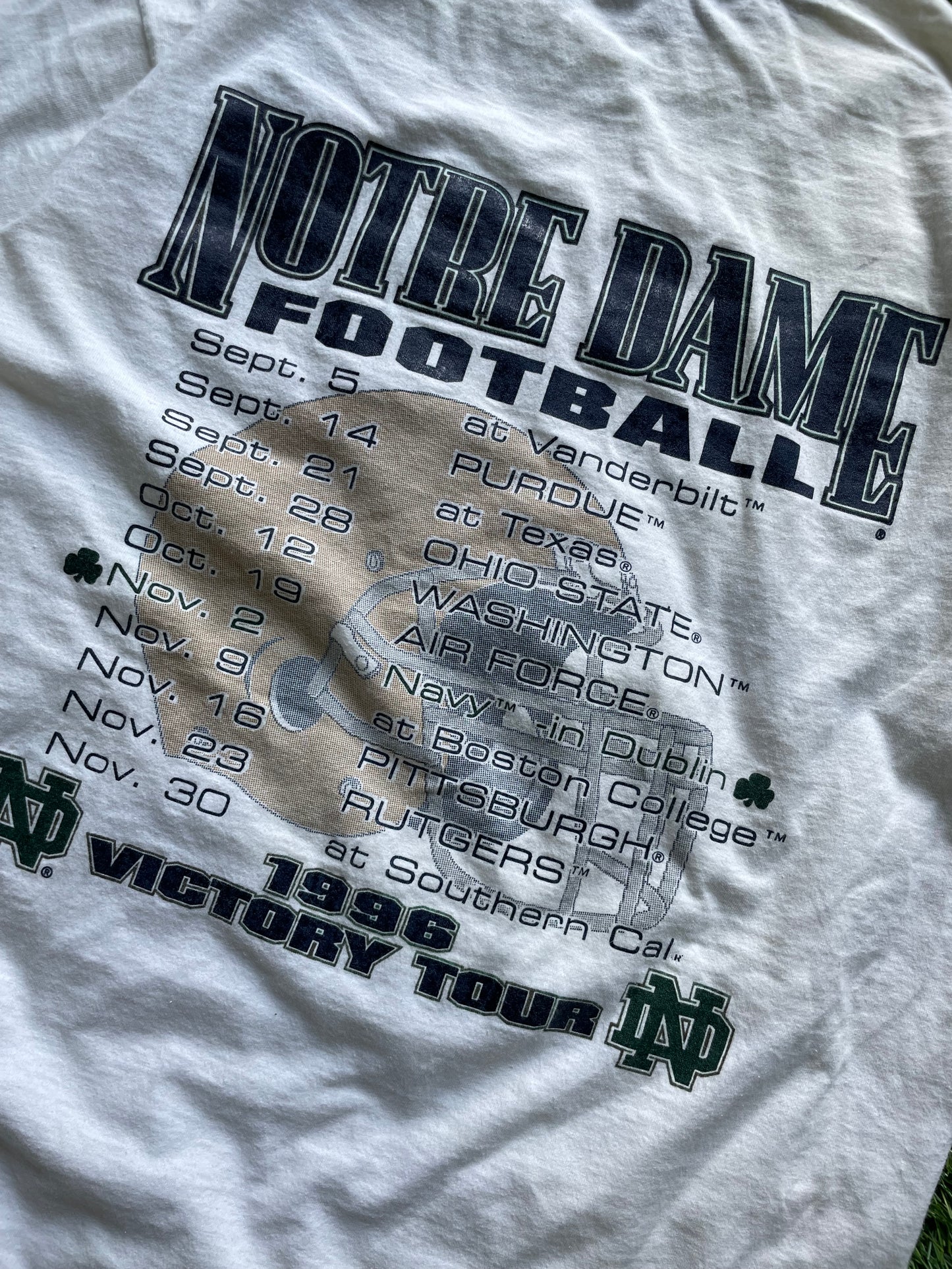 Vintage Notre Dame 1996 Victory Tour Football Tee Large