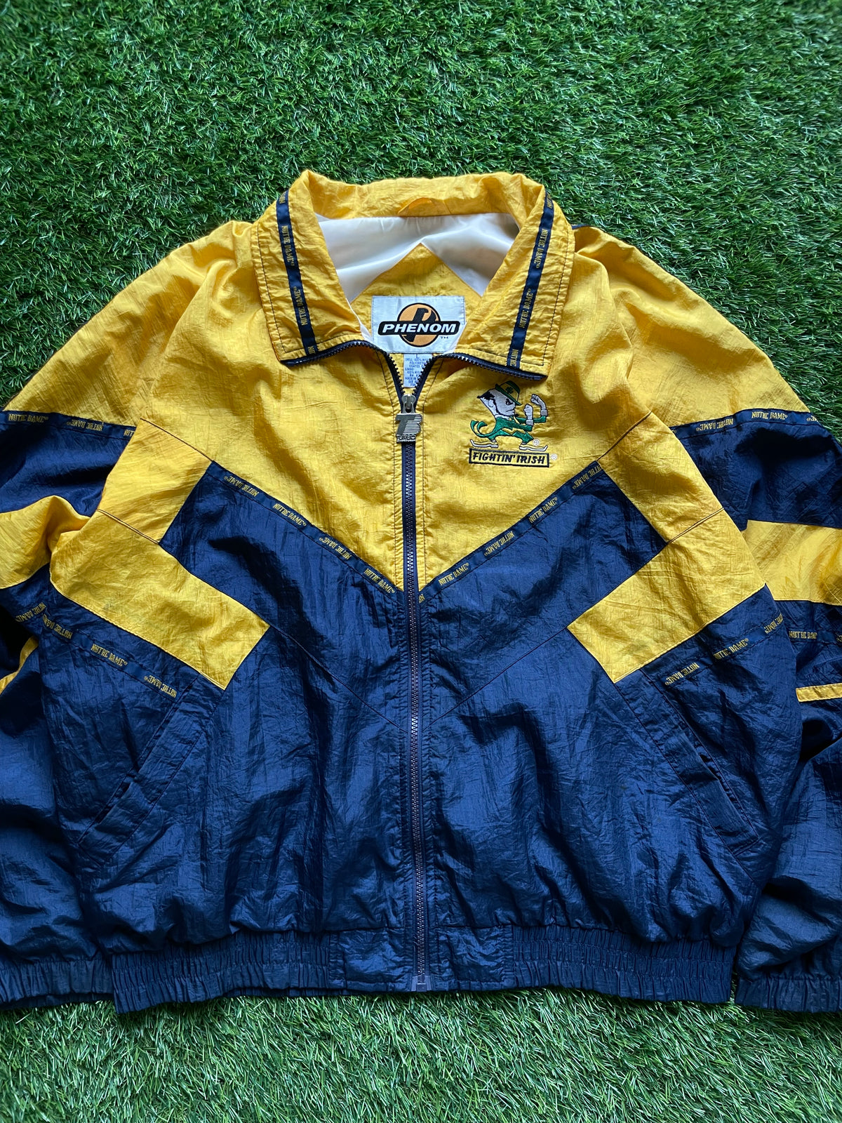 Vintage Notre Dame Windbreaker Jacket Large