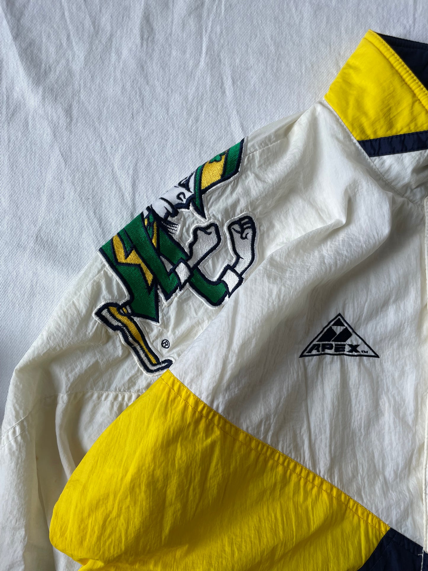 Vintage Notre Dame Apex Windbreaker Jacket Medium