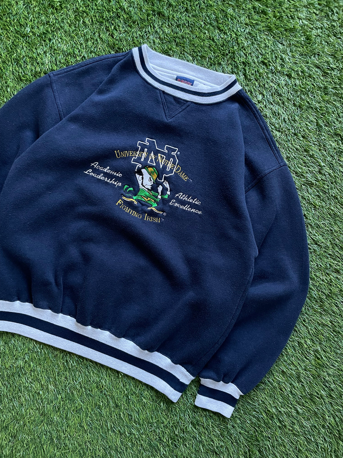 Vintage Notre Dame Fighting Irish Crewneck Sweatshirt Large