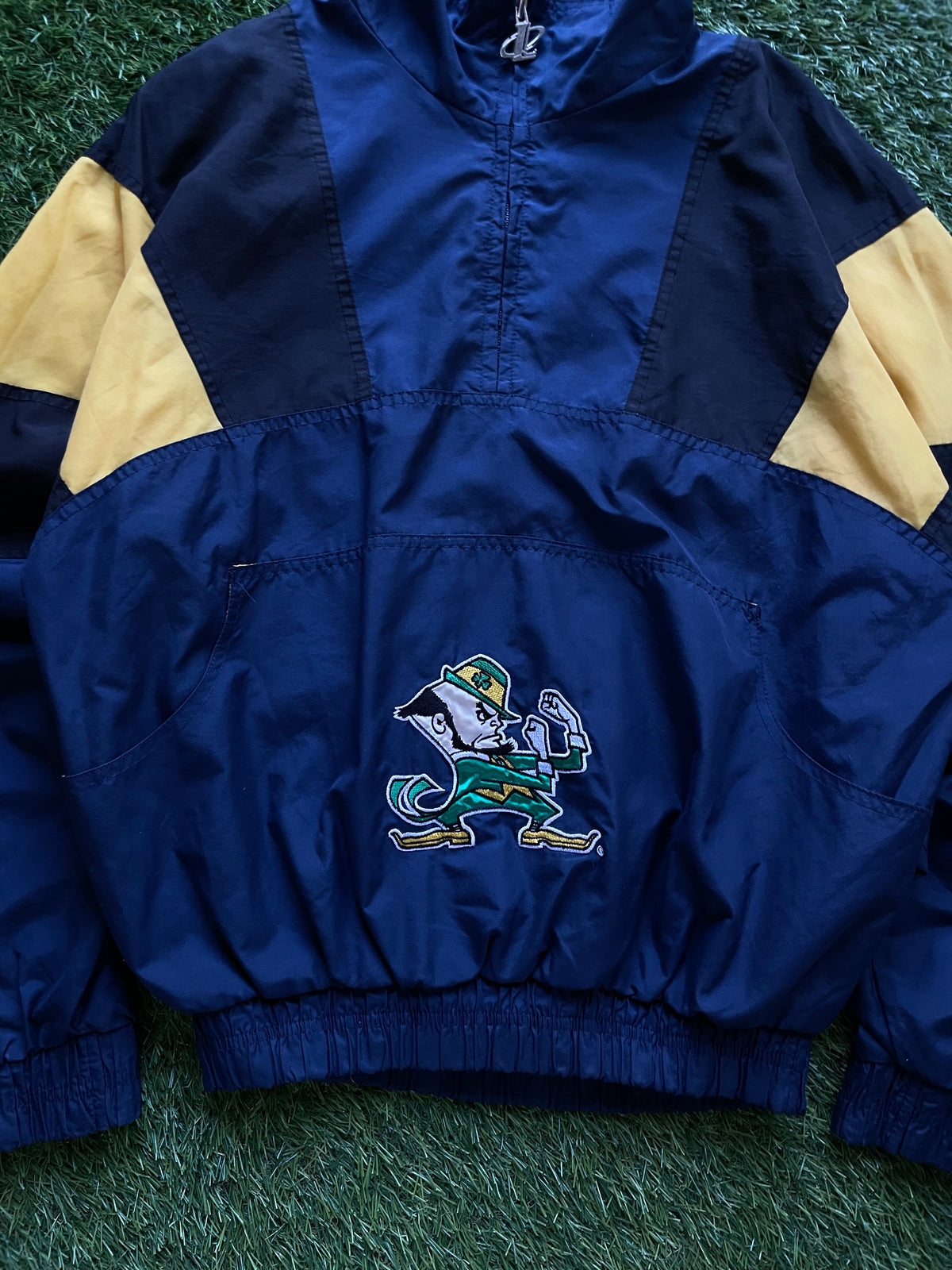Vintage Notre Dame Windbreaker Jacket Medium