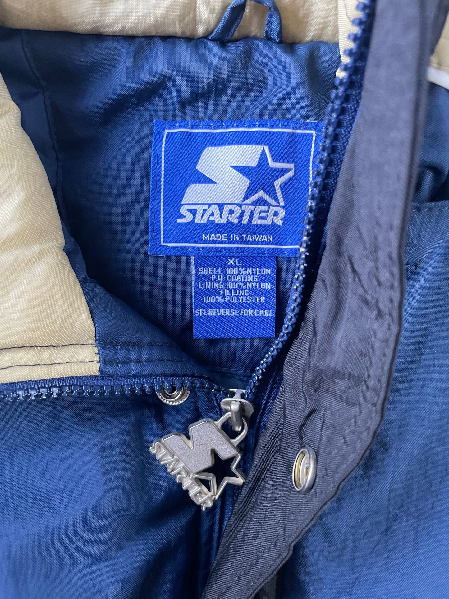 Vintage Notre Dame Starter Puffer Jacket XLarge