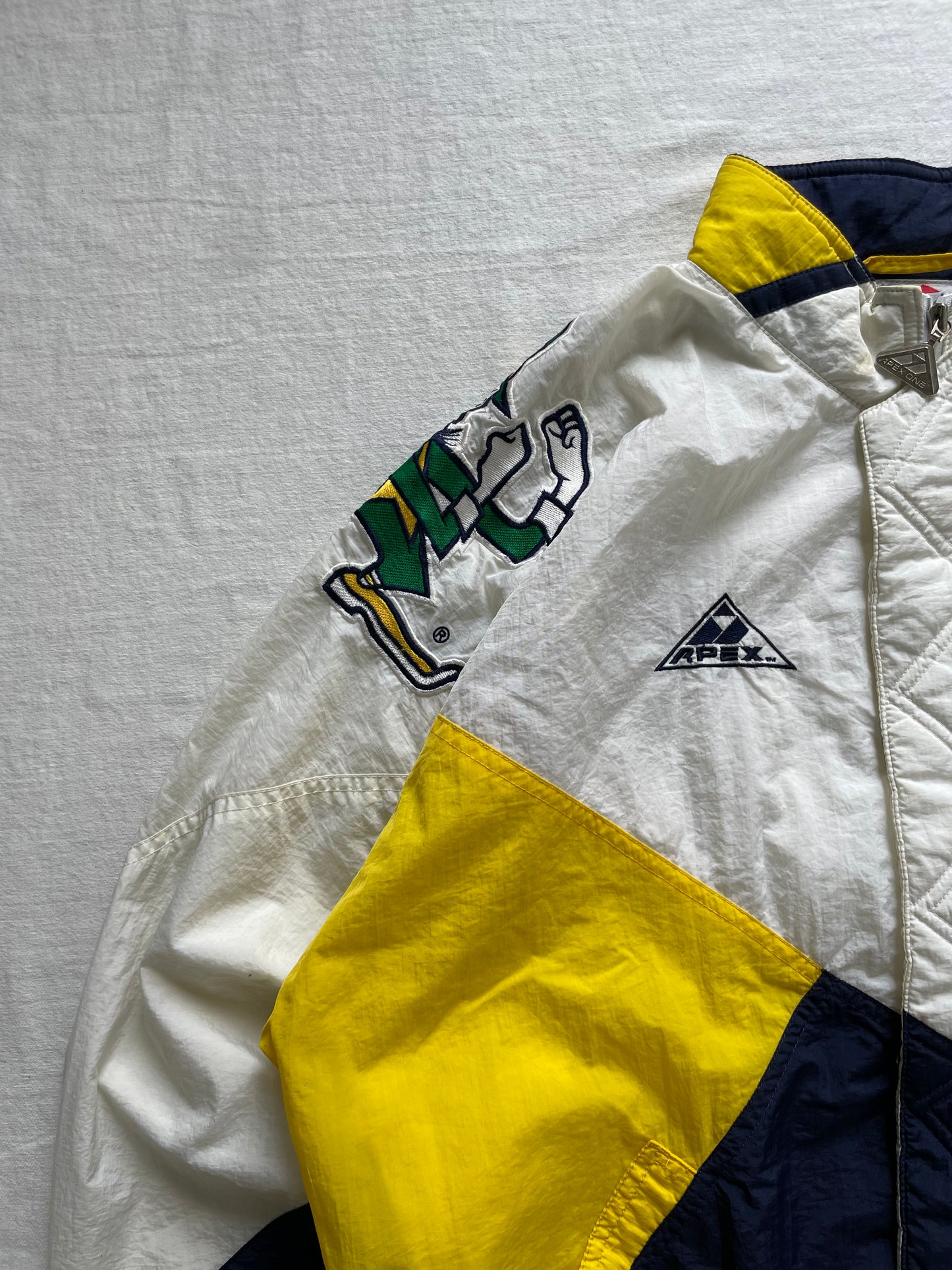 Vintage Notre Dame Windbreaker Jacket Medium