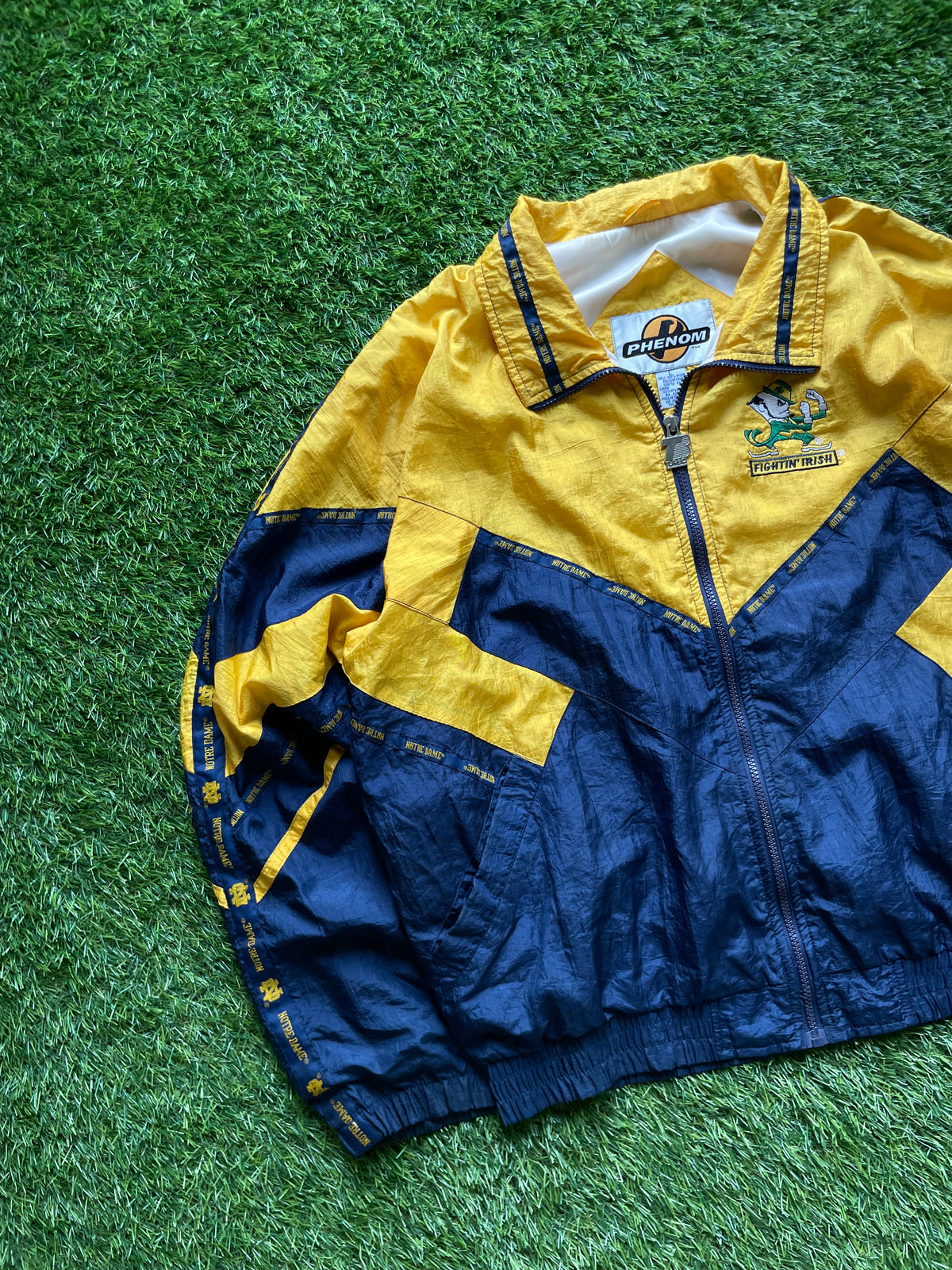 Vintage Notre Dame Windbreaker Jacket Large